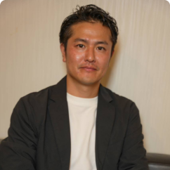 Yoshiyasu Isogai